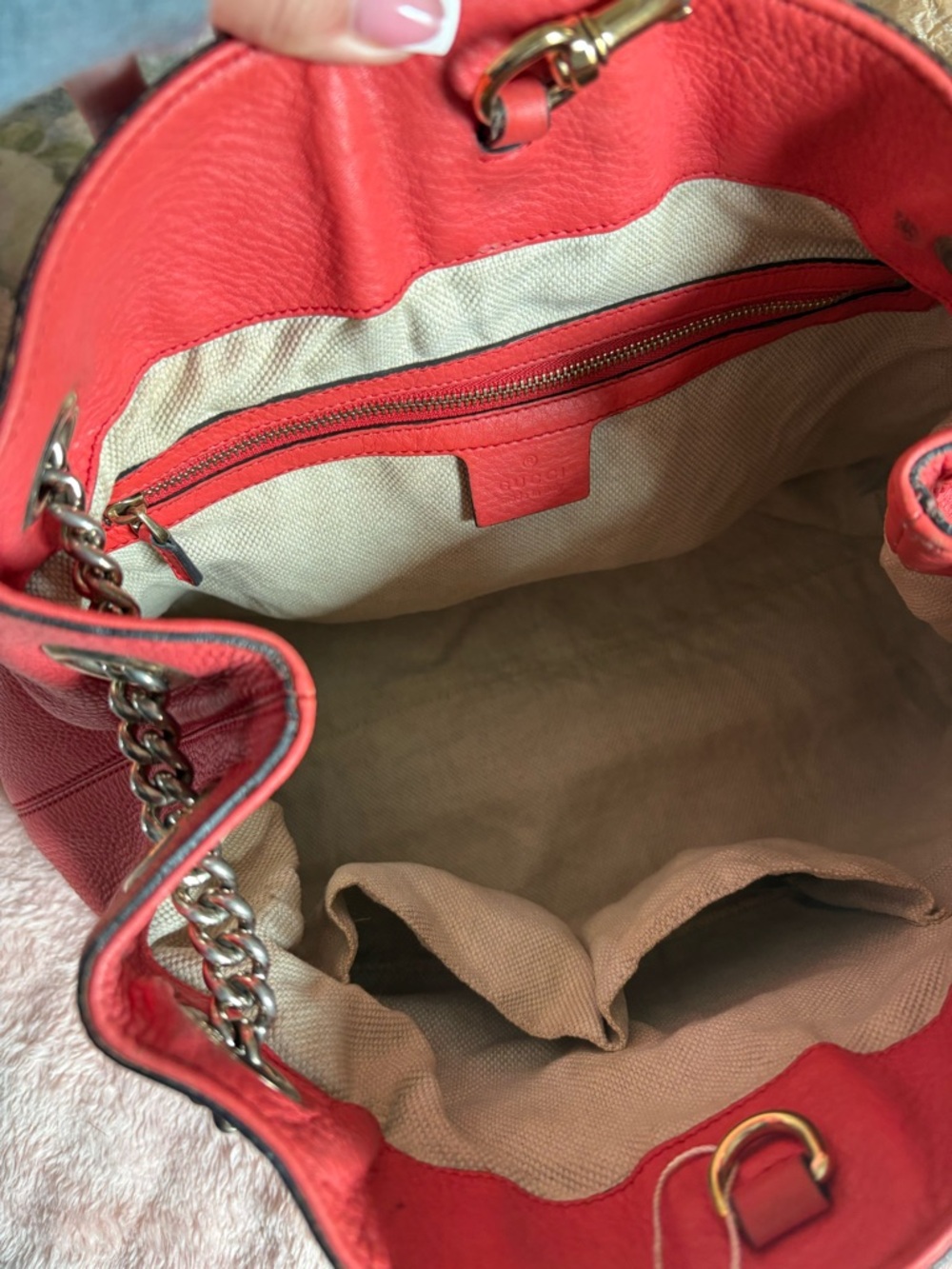 Gucci Coral Pink Soho Shoulder Bag with Tassel - Picture 4 of 4